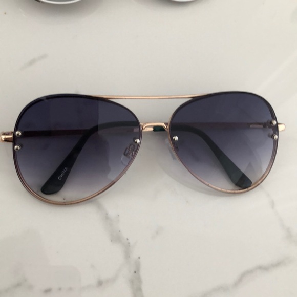 Set of 3 Sunglasses 🕶 red, white rose gold. - Picture 2 of 5